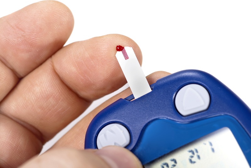 how to test blood sugar at home without pricking your finger